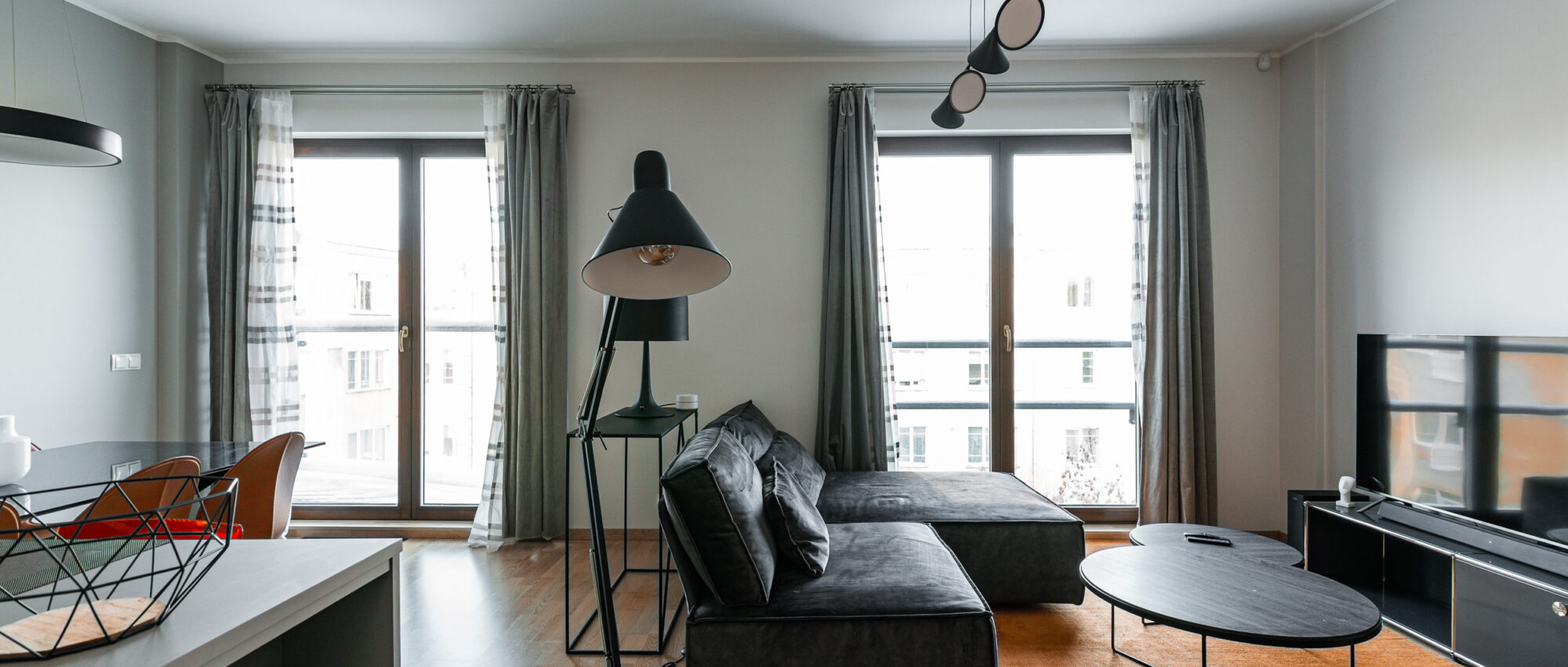 4-room fully furnished apartment in city center